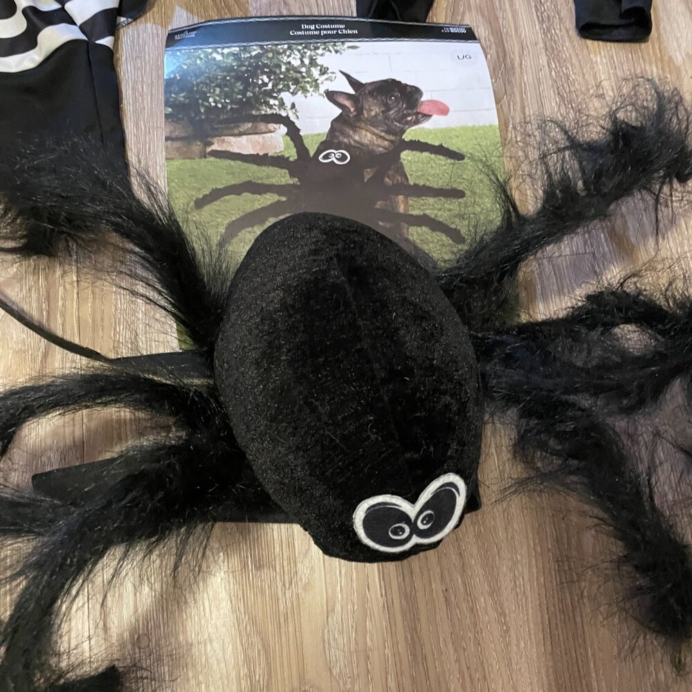 Dog Costumes - Picture 9 of 9